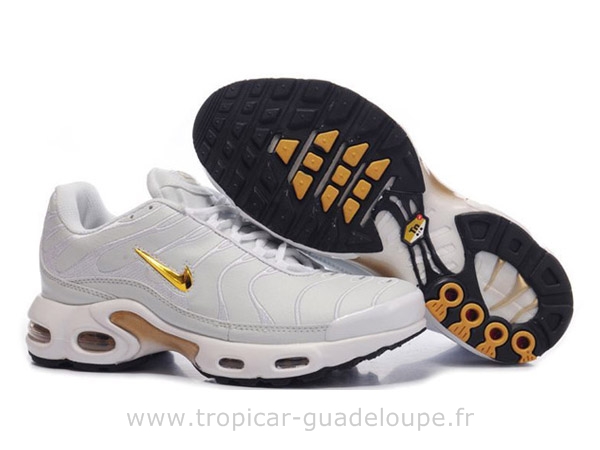 basket nike tn requin